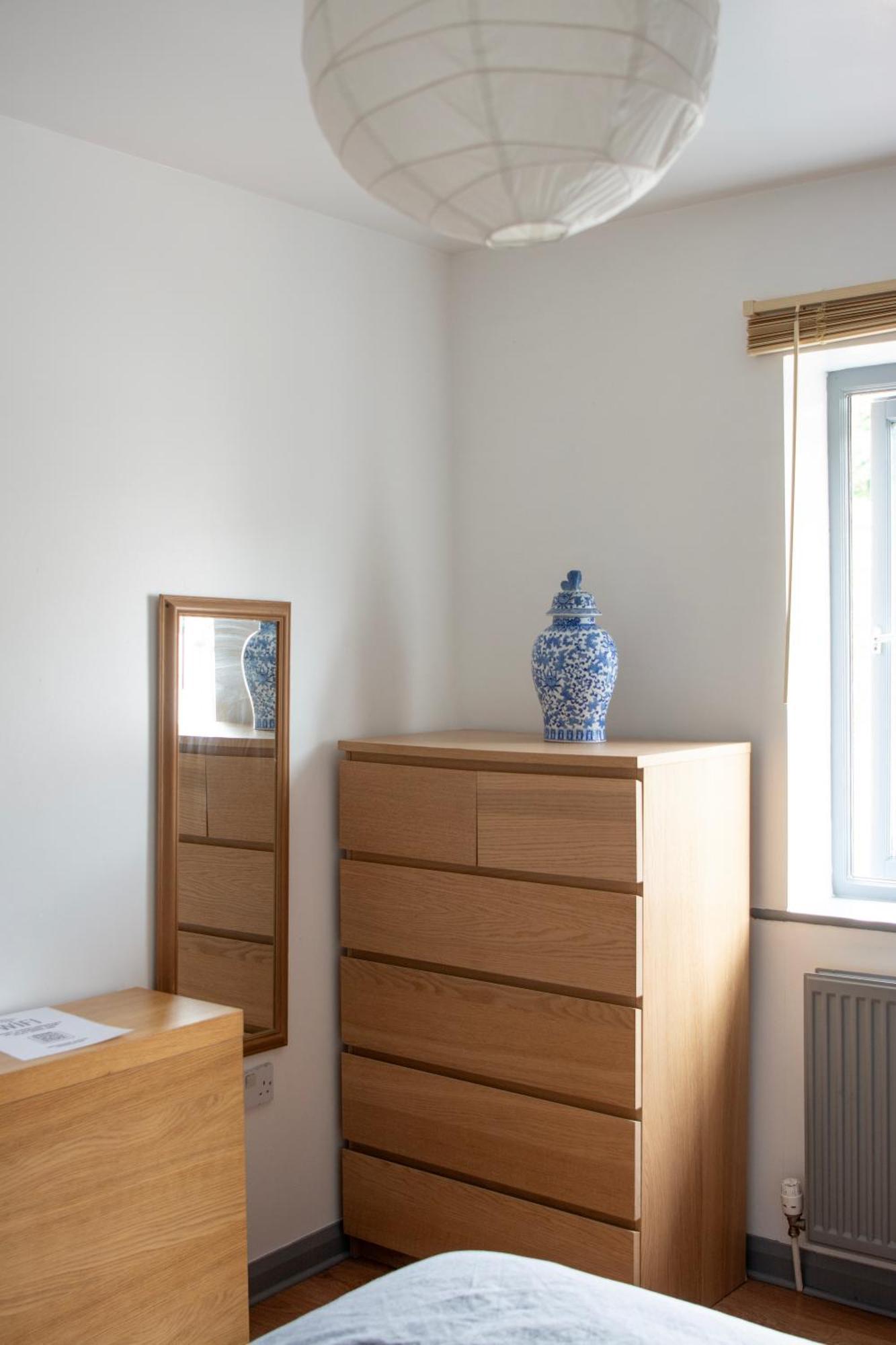 Well-Equipped 4 Bedroom House Close To City Centre Leeds  Kültér fotó